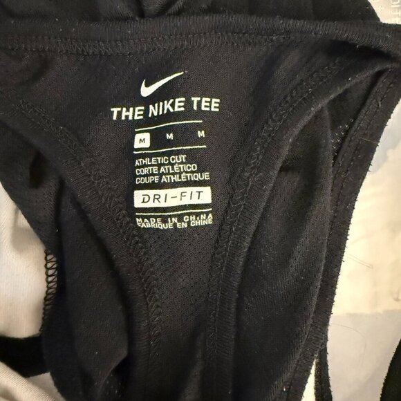 🏈Iowa Hawkeyes🏈 Nike tank top - Picture 2 of 4